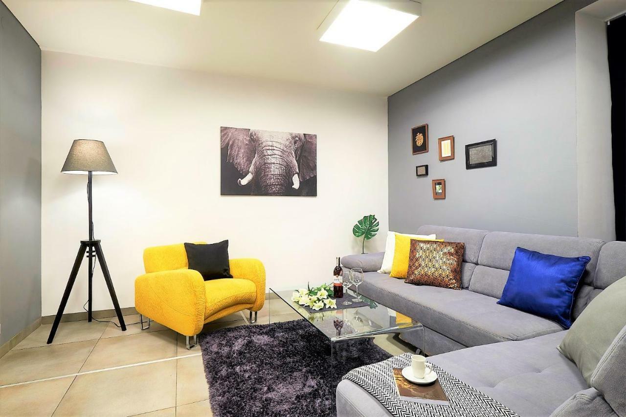 Xavier Boutique Apartment Varsavia Esterno foto