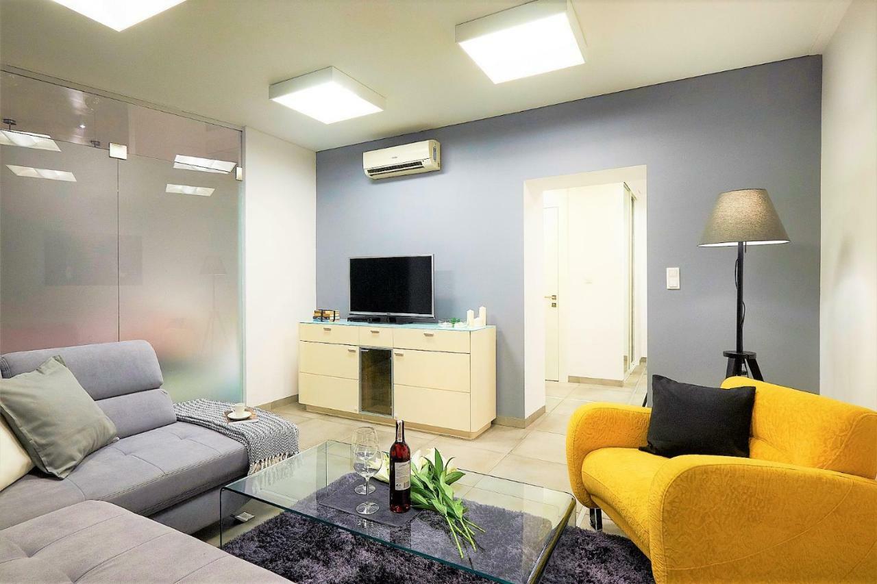 Xavier Boutique Apartment Varsavia Esterno foto
